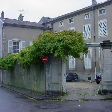 Appartement Historique Au Centre De Toul, Proche Cathedrale, Tous Services Inclus - Fr-1-584-74 Luaran gambar